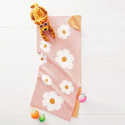 48"x58" Knit Kids' Throw Daisy Pink - Pillowfort™ - Image 4