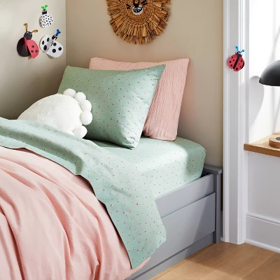 Ladybug Microfiber Kids' Sheet Set - Pillowfort™